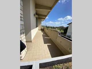 Villa bifamiliare in Vendita a Empoli, 335'000€, 190 m², arredato