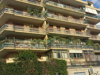 Bilocale in Affitto a Roma, zona Laurentino-Serafico, 1'200€, 80 m², arredato