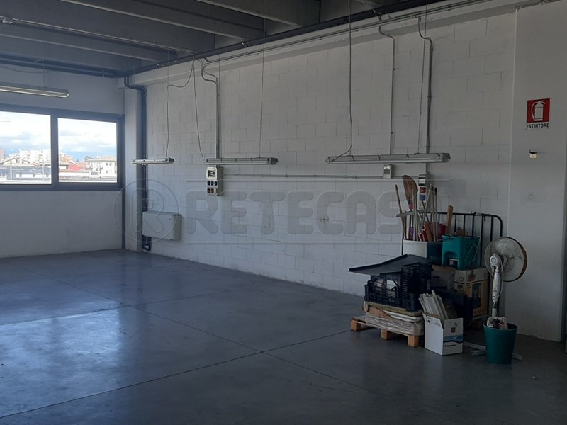 Laboratorio in Affitto a Vicenza, 900€, 240 m²