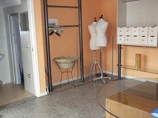 Immobile commerciale in Affitto a Porcari, 550€, 30 m²
