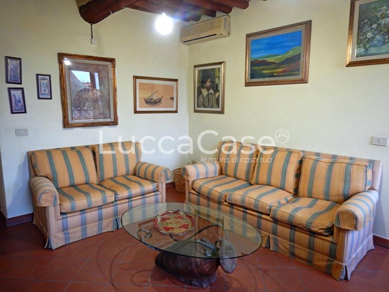 Appartamento in Vendita a Lucca, 395'000&euro;, 108 m², arredato