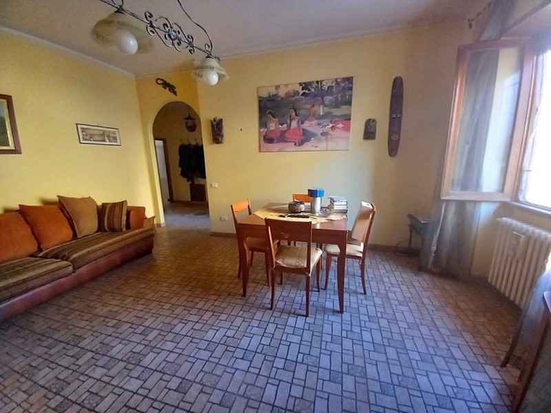 Trilocale in Vendita a Marcellina, 65'000€, 80 m²