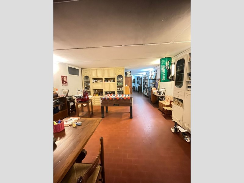 Appartamento in Vendita a La Spezia, zona PERIFERIA, 59'000€, 100 m², arredato