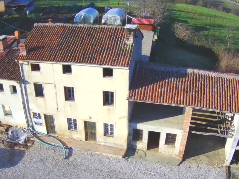 Casa Semi Indipendente in Vendita a Arzignano, 105'000€, 260 m²