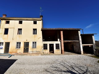 Casa Semi Indipendente in Vendita a Arzignano, 105'000€, 260 m²