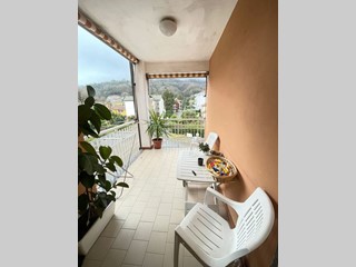 Quadrilocale in Vendita a Follo, zona Pian di Follo, 130'000€, 95 m²