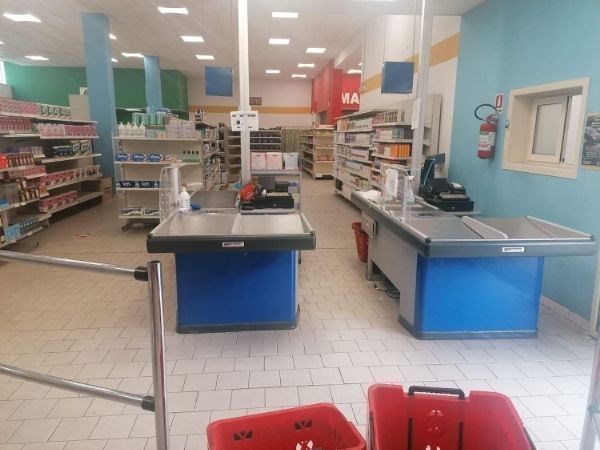 Attività commerciale in Vendita a Mascali, 800'000€, 550 m², arredato