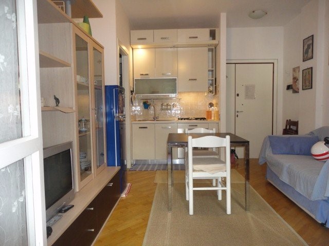 Bilocale in Vendita a Carrara, zona Marina di Carrara, 155'000€, 55 m², arredato