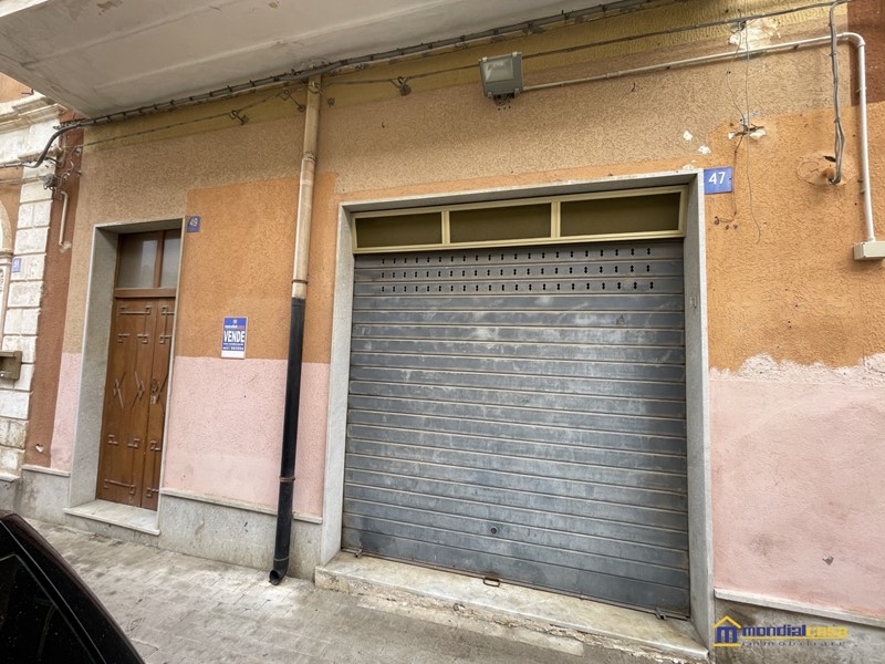 Negozio in Vendita a Pachino, 45'000€, 100 m²