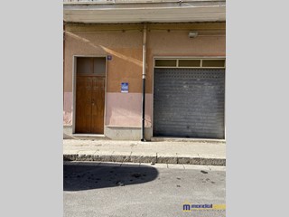 Negozio in Vendita a Pachino, 45'000€, 100 m²