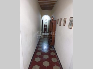 Appartamento in Vendita a Gavorrano, 155'000€, 200 m²