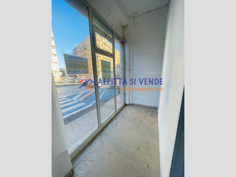Immobile commerciale in Vendita a Siracusa, 118'000&euro;, 90 m²