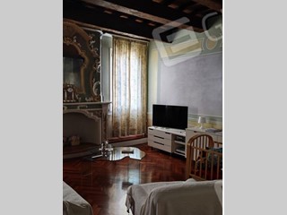 Casa Semi Indipendente in Vendita a Massa Lombarda, 94'500€, 172 m²