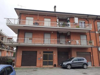 Trilocale in Vendita a Tivoli, 60'000€, 90 m²