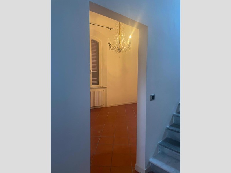 Casa Indipendente in Affitto a Pisa, 1'570€, 180 m²
