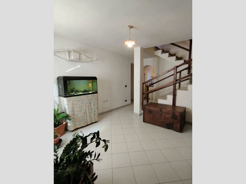 Casale in Vendita a Borriana, 250'000€, 400 m²