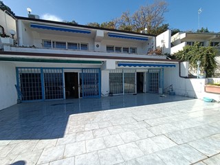 Quadrilocale in Vendita a Stalettì, 70'000€, 75 m²