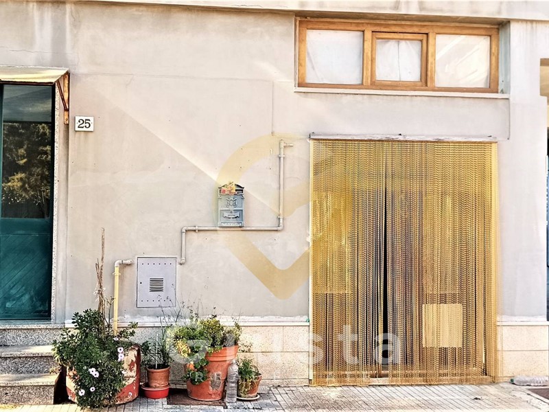 Casa Indipendente in Vendita a Latiano, 79'000€, 165 m²