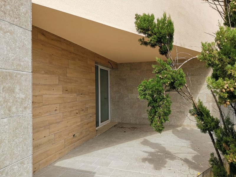 Villetta a schiera in Vendita a Colle di Val D'Elsa, zona Le Grazie, 420'000&euro;, 125 m², con Box