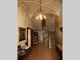 Villa in Vendita a Cascina, 245'000€, 485 m², con Box