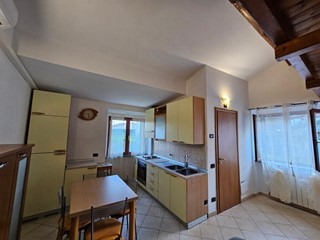 Casa Indipendente in Vendita a Collesalvetti, zona Parrana San Martino, 68'000&euro;, 55 m², arredato