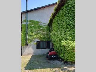 Casa Indipendente in Vendita a Borriana, 190'000€, 250 m²