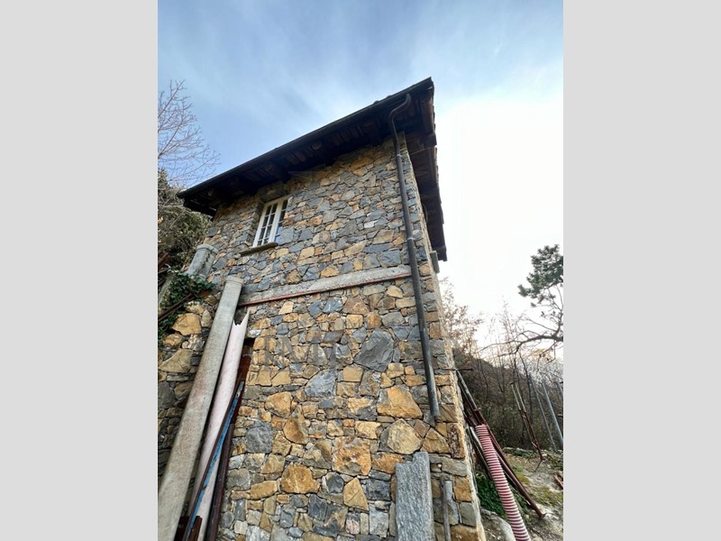 Casa Indipendente in Vendita a Bordighera, 85'000€, 40 m²