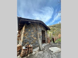 Casa Indipendente in Vendita a Bordighera, 85'000€, 40 m²