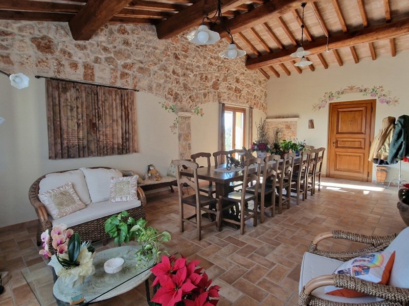 Casa Indipendente in Vendita a Montecastrilli, 560'000€, 250 m², arredato