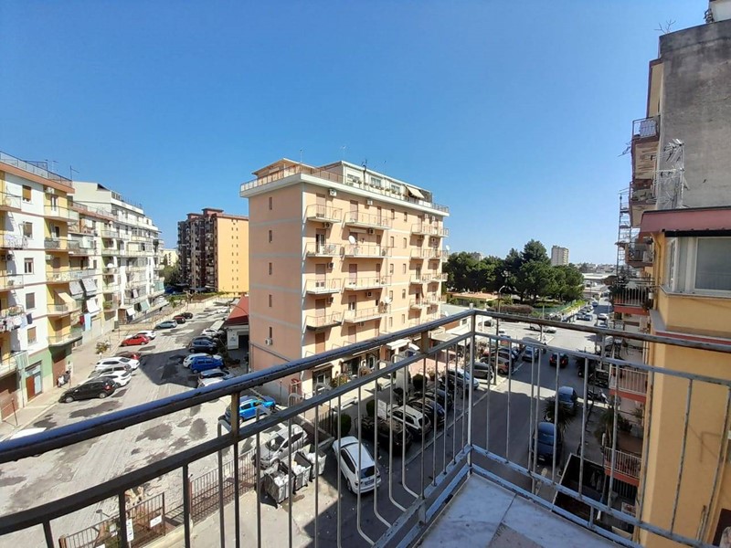 Quadrilocale in Vendita a Palermo, zona Perpignano, 65'000€, 100 m²