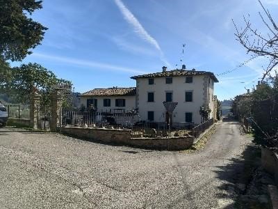 Casa di corte in Vendita a Barberino Tavarnelle, zona Monsanto, 795'000€, 650 m²