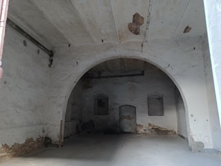 Box in Vendita a Colle di Val D'Elsa, 50'000€, 80 m², con Box