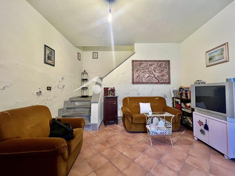 Casa Indipendente in Vendita a Pisa, zona Riglione Oratoio, 135'000€, 75 m², arredato
