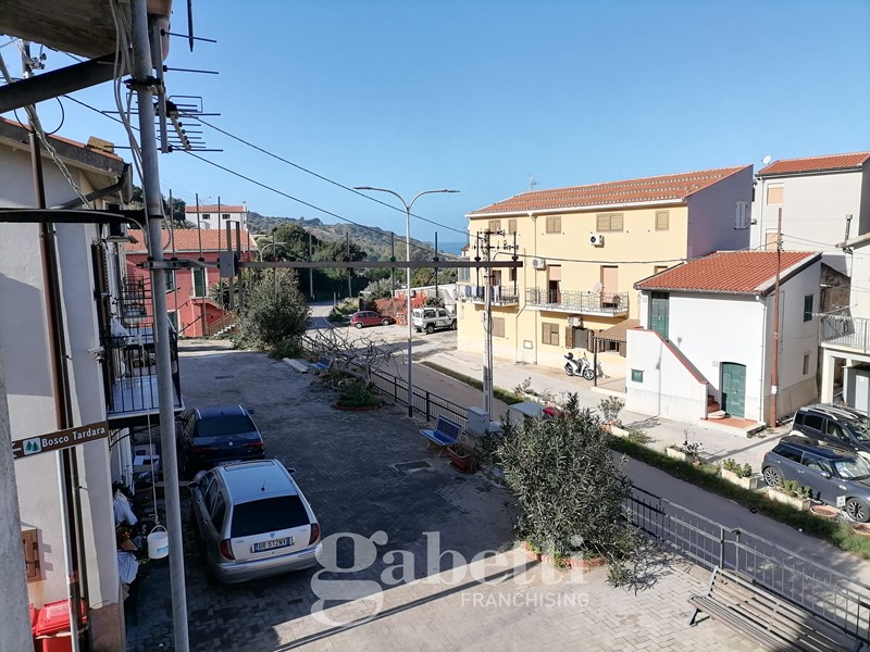 Casa Indipendente in Vendita a Tusa, zona MILIANNI, 70'000€, 77 m²