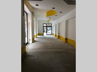 Capannone in Affitto a Pescara, 1'000€, 95 m²