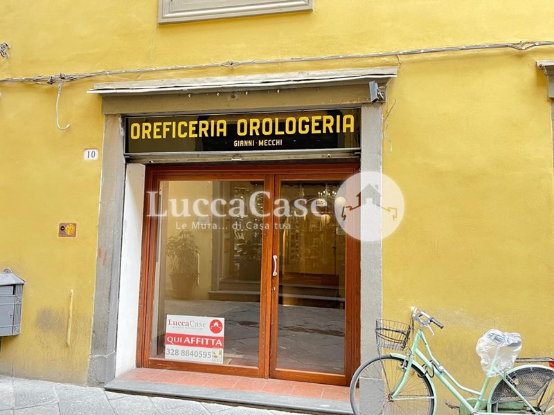 Immobile commerciale in Affitto a Lucca, 1'950€, 55 m²