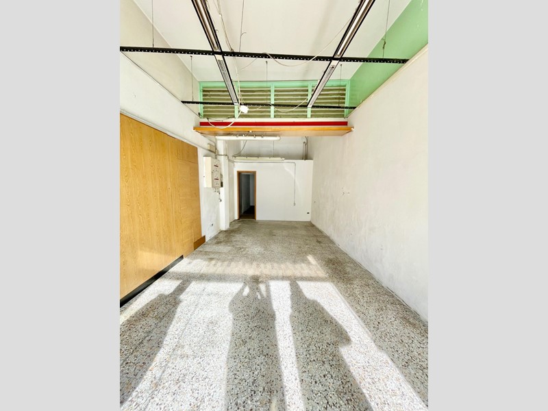 Immobile commerciale in Affitto a Arezzo, 550€, 45 m²