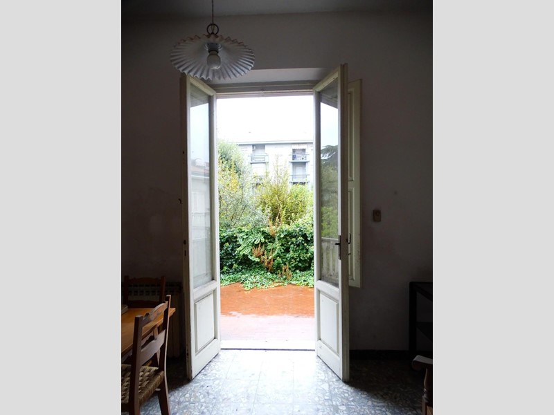 Casa Indipendente in Vendita a Santa Croce sull'Arno, 190'000€, 280 m², con Box