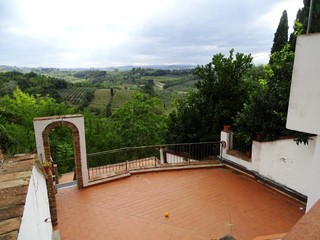 Immobile commerciale in Vendita a San Miniato, 370'000€, 365 m²