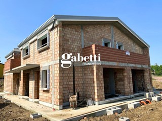 Villa in Vendita a Casalserugo, 330'000€, 177 m²