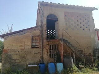 Casale in Vendita a San Miniato, zona Serra, 78'000€, 200 m²