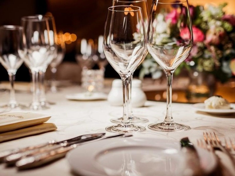 Attività commerciale in Vendita a Pontedera, 390'000€, 250 m²