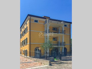Casa Indipendente in Vendita a Lerici, 1'250'000&euro;, 350 m², arredato