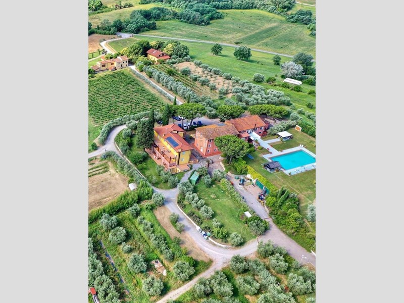 Villa in Vendita a Lucca, zona Nord, 4'850'000€, 1500 m²