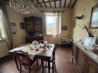 Casa Indipendente in Vendita a Lucca, zona Sesto di Moriano, 89'000€, 95 m², arredato