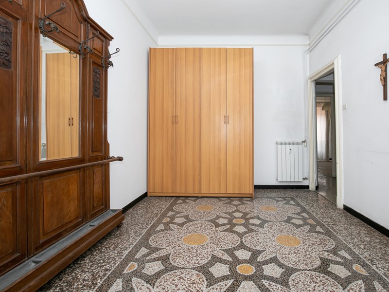 Appartamento in Vendita a Genova, zona San Fruttuoso, 115'000€, 100 m²