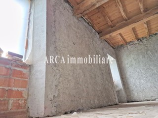 Casa Indipendente in Vendita a Seravezza, 80'000&euro;, 48 m²