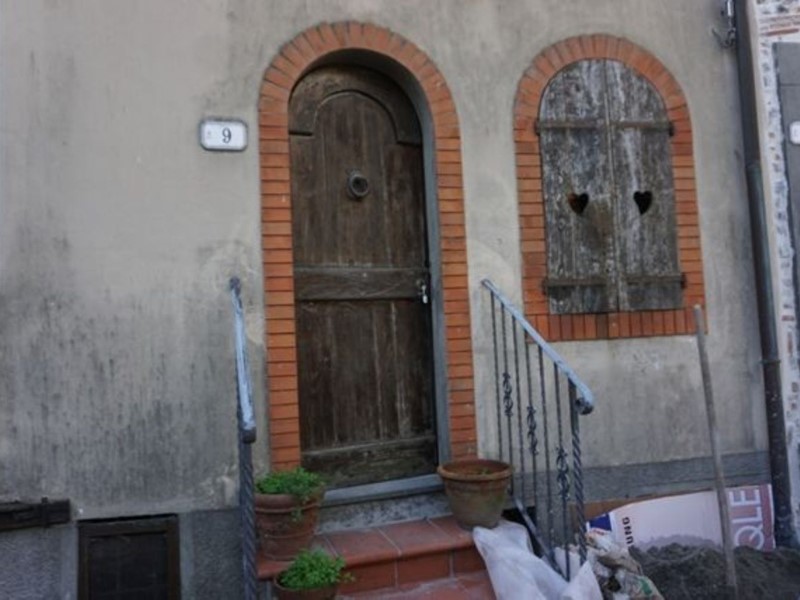 Casa Indipendente in Vendita a Borgo a Mozzano, zona Anchiano, 47'000&euro;, 70 m²