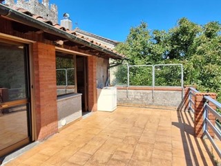 Attico in Vendita a Borgo a Mozzano, zona Cerreto, 69'000&euro;, 77 m²