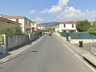 Terreno edificabile in Vendita a Carrara, 10000 m²